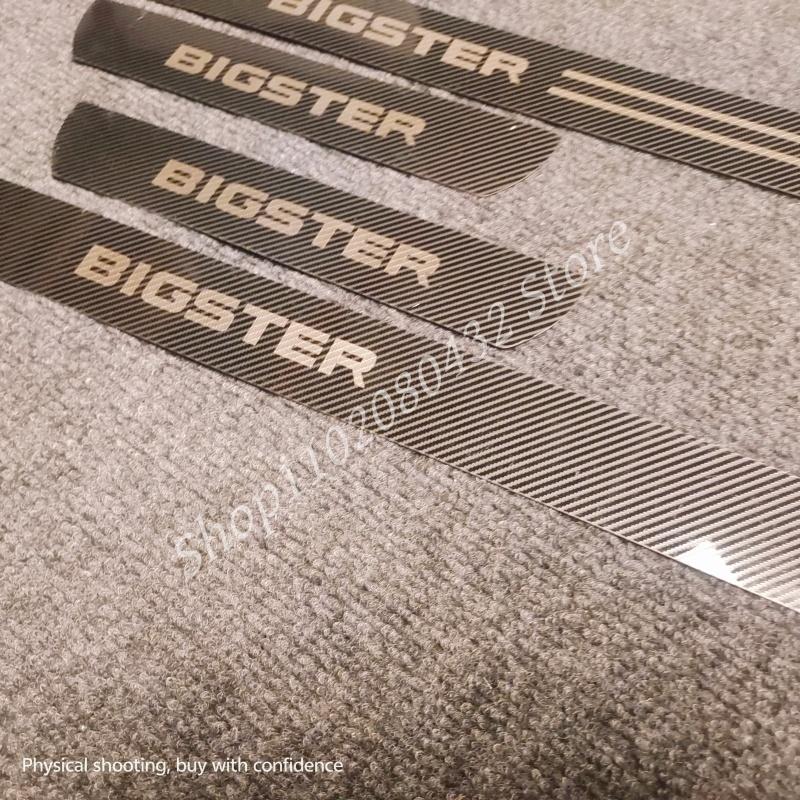 PER DACIA BIGSTER 2024-2025 Adesivo Acciaio Inossidabile Protezioni Battitacco Soglia Pedale Rivestimento Accessori Auto
