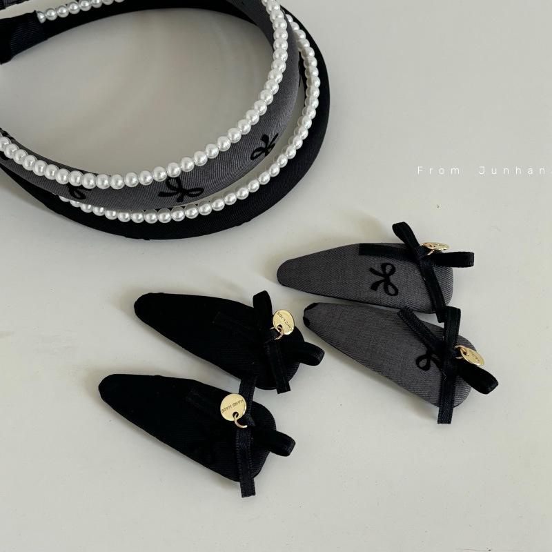 

Gray Bow Hair Clip with Pearl Headband - Elegant Double-Layer Hairpin Accessory