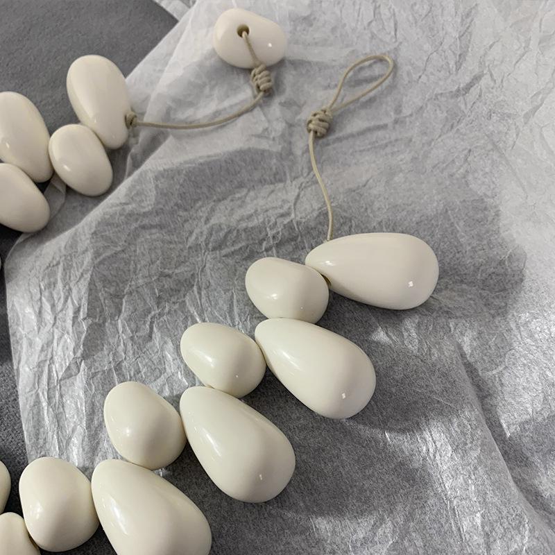 Stylish Teardrop Resin Beaded Necklace - European & American Design