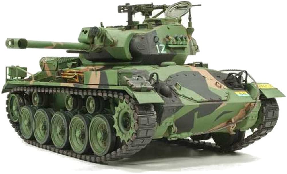 AFV Club Norwegian Army Light Tank FV35S82 Plastic Model Kit 1/35 NM-116