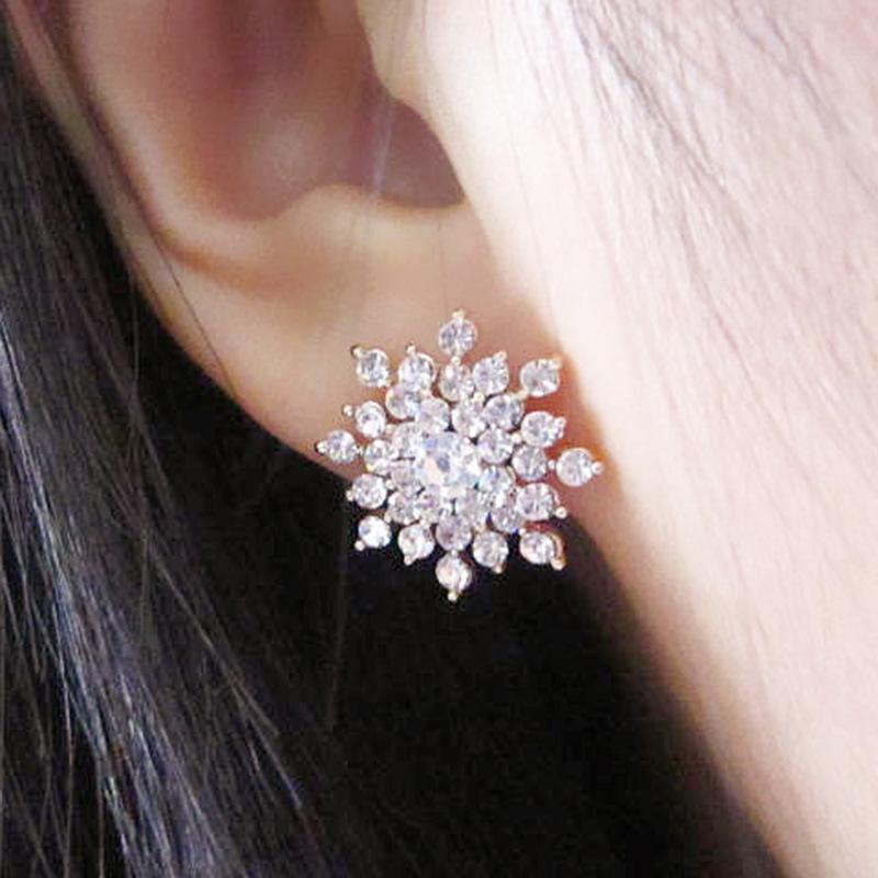 Neue Mode Kristall Schneeflocken Ohrringe für Damen Hochzeitsparty Süße Blume Ohrstecker Temperament Zirkon Accessoires Mujer