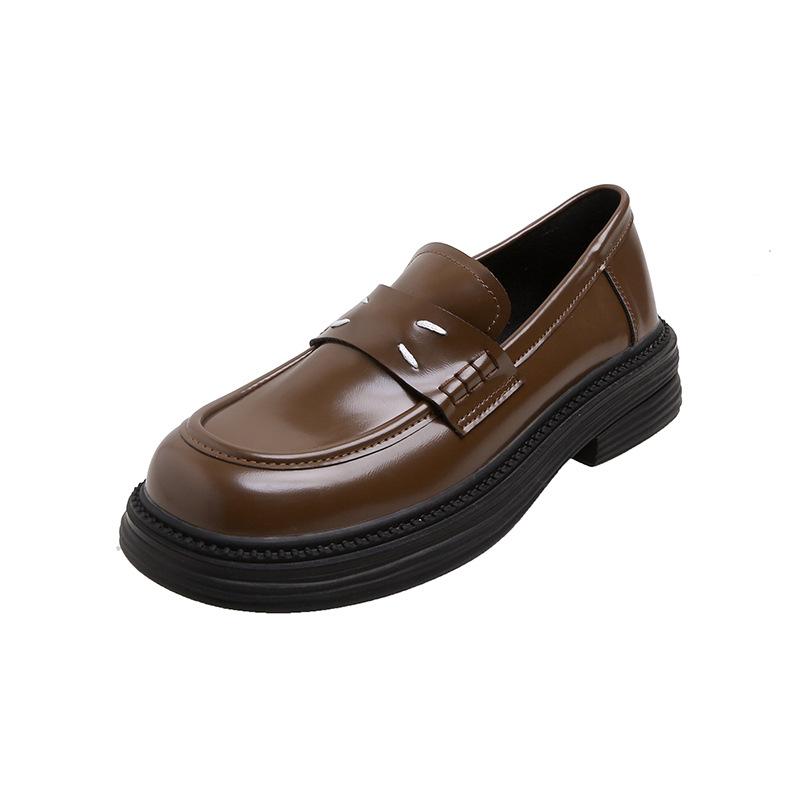 

2025 spring and autumn new fashionable college style leather British round head small platform loafers small leather shoes women s leather 35