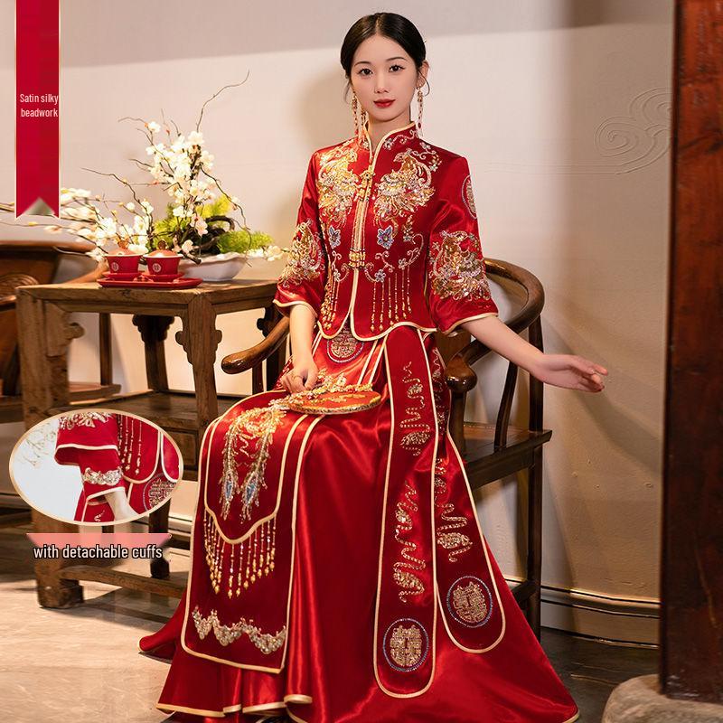Huachuxi Herbst/Winter 2025 Xiuhe Brautkleid: Kleines Hochzeits- und Toast-Outfit