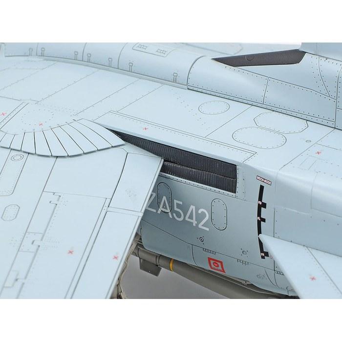 Tamiya 1/32 Scale Special Italerri Series British Army Tornado GR.4 (with Pilot Figure) Plastic Model 25425 Gray 53cm Length x 44cm Width x