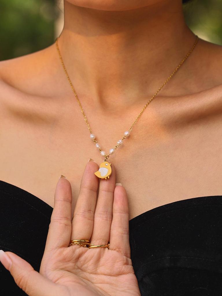 Qiong Yao Freshwater Pearl Heart Necklace: White Shell, Little Chicken Design, Gold-Plated Stainless Steel Clavicle Chain