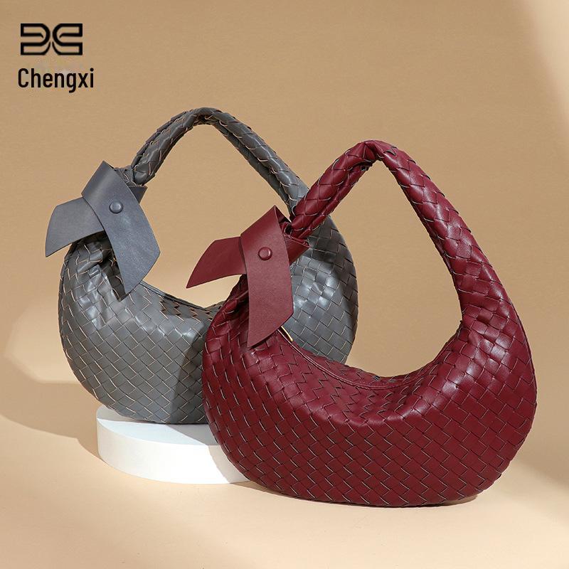 Trendy Large-Capacity Crescent Dumpling Handbag - Fashionable Woven Shoulder Bag