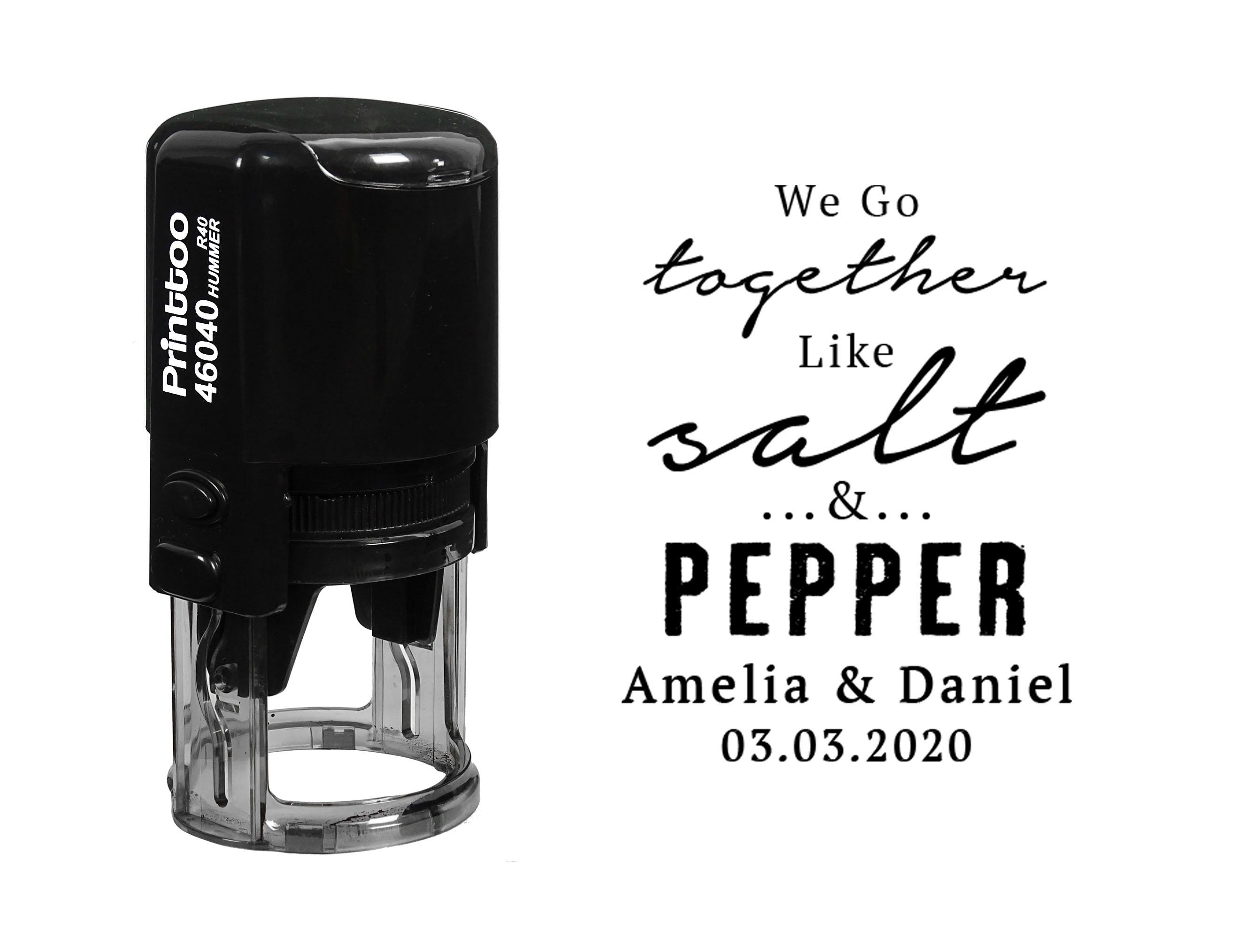

Printtoo Roound PersonalizedA Black Self Inking Wedding Favor Stamp Custom We Go Together Like Salt & Pepper RubberA Stamper-40 40 mm Diameter чёрный