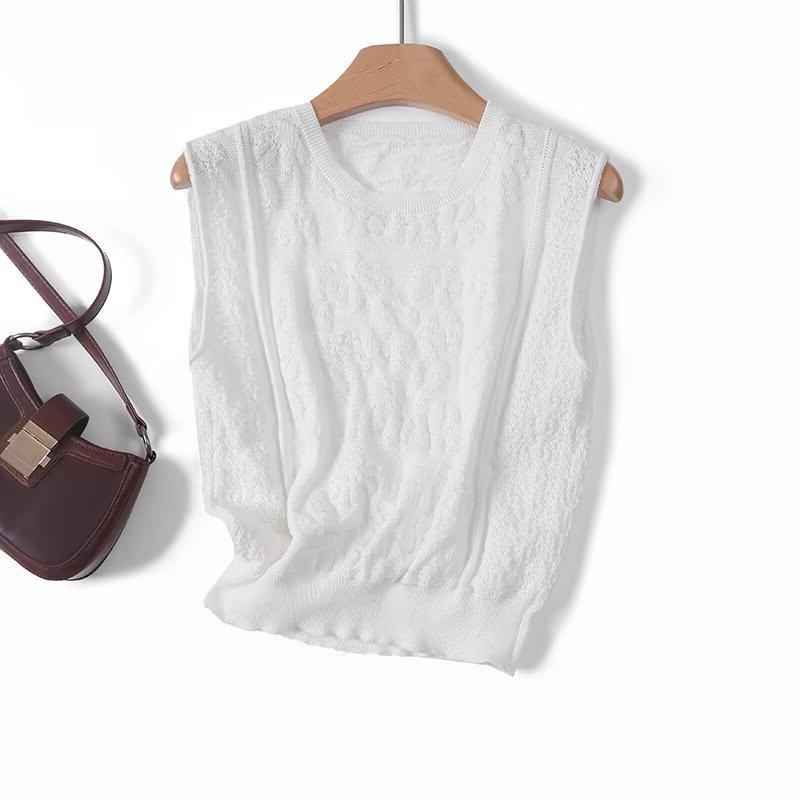 

Women s Summer Lace Sleeveless Knitted Top - Elegant & Casual Medium