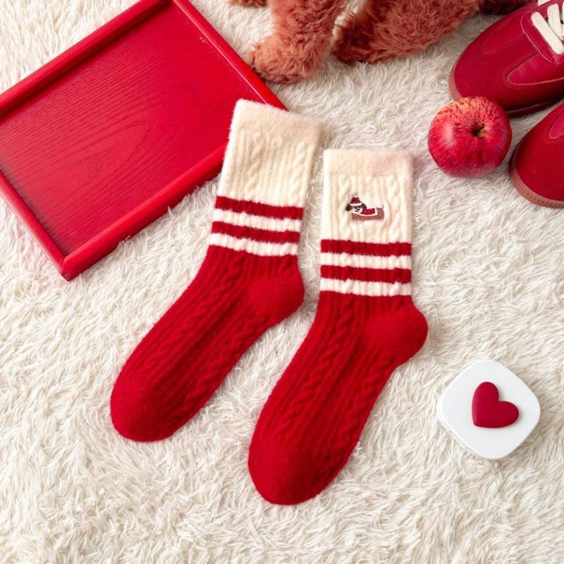 Australian Wool Socks - Women's Winter Thickened and Warm Padded Red Christmas Stockings with Embroidered Puppies for Sleeping