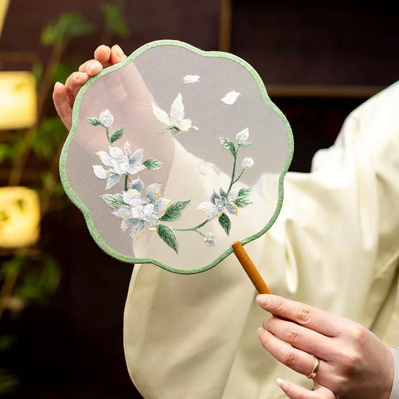 Double-Sided Su Embroidery Round Fan, Traditional Fan, New Chinese Style Fan for Hanfu and Cheongsam, Dance Fan, Small Portable Waist Fan for Children
