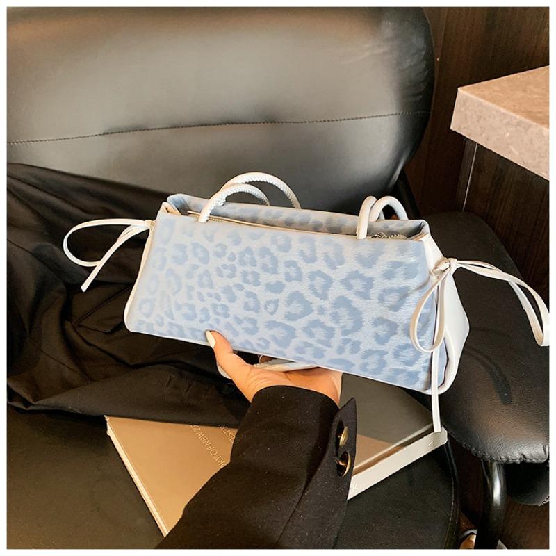 Leopard print bag women's large-capacity new summer leisure niche shoulder underarm bag work commuter bag