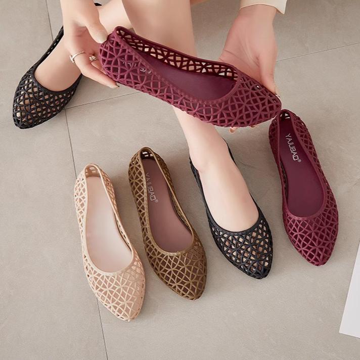 Summer Women's Plastic Jelly Sandals Flat Bottom Anti Slip Work Shoes Hollow Hole Anti Slip Beach Shoes