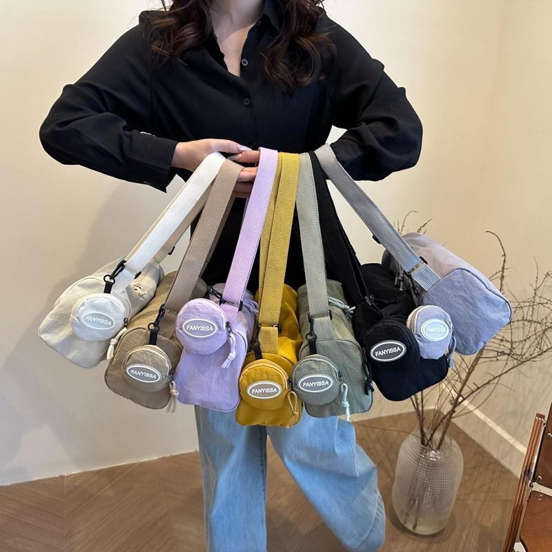 Simple Solid Color Large Capacity Lightweight Women Casual Crossbody Bag For Daily Use