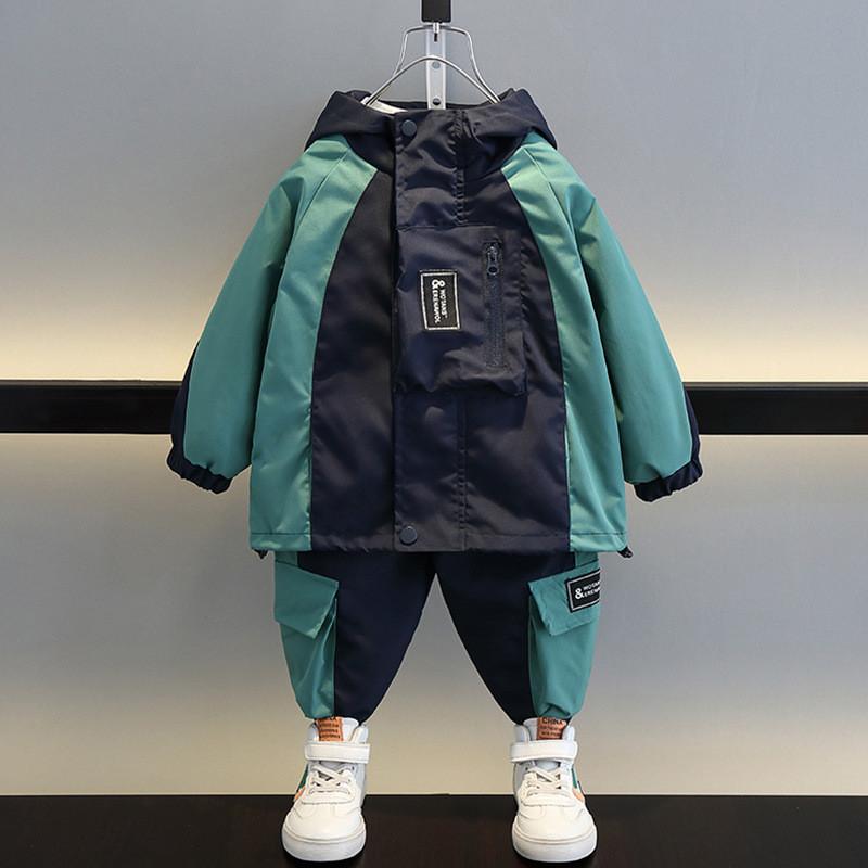 Stylish Boy's Spring Jacket Set Featuring Soft Nylon Material For Kids Aged 3 To 8 Years