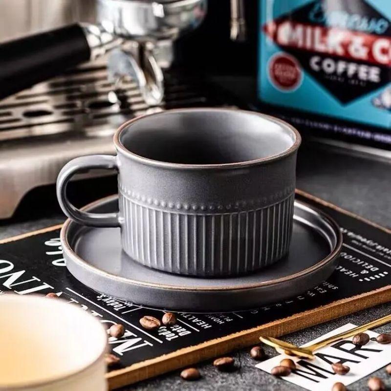 Keramik-Kaffeetassen-Set mit quadratischem Teller, 160 ml, nordische Teetasse, Keramikbecher, Milchtasse, fortschrittliche Teetasse, Café-Espressotasse