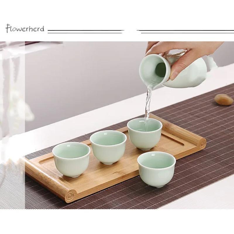 Japanese  Ceramic Tea Cup Izakaya Porcelain Bar Sets White Spirit Bottle Dispenser Sake Pot Sake Cup Kiln Porcelain Bar Set