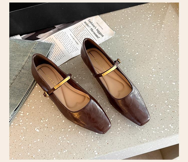 

520-2 Весна Новая Мода Универсальные Французские Вечерние Ветер Темперамент Комфортные Одинарные Туфли Женские Увеличенные Широкие Большого Размера Женские Туфли 45 коричневый