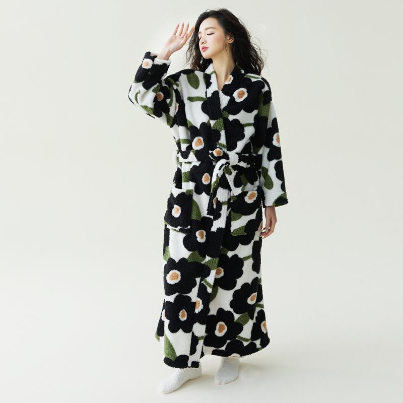 Winter Styles, Coral Fleece, Thickened, Men's and Women's Nightgowns, Extended Bathrobes, Couple's Pajamas, Anti-static, Winter Warm Pajamas