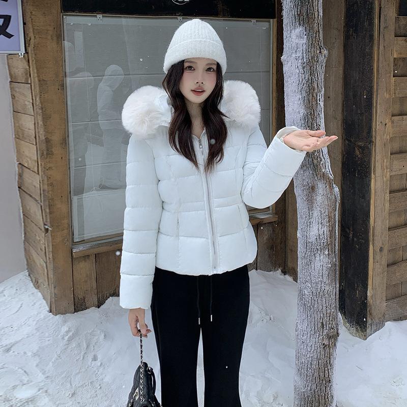 Short Waisted Down Cotton Coat for Women In Winter New Slim Fit Hooded White Fur Collar Small Person Cotton Coat