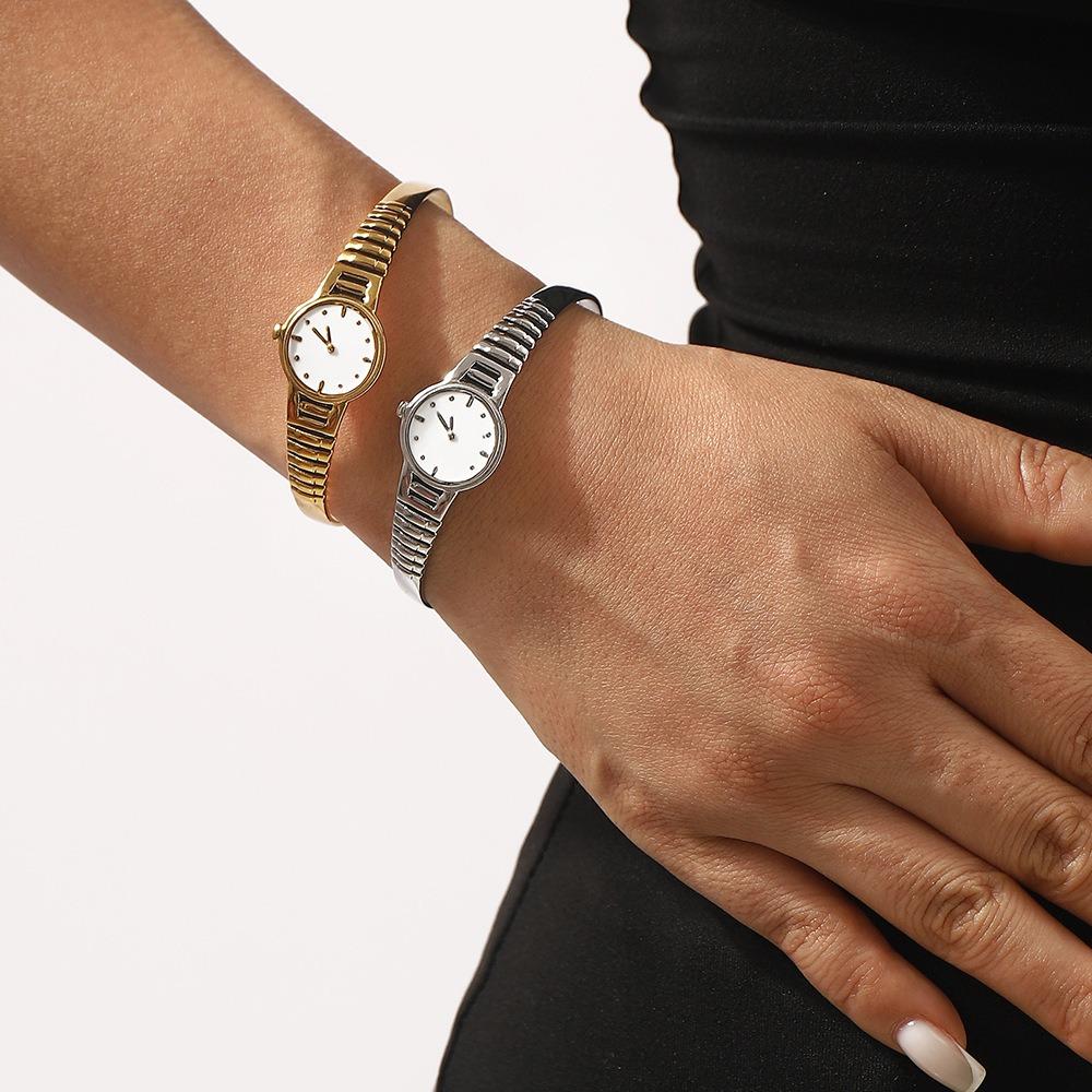 Creative Open Bracelet Vintage Titanium Steel Hand Chain Exquisite Watch Design Bangle  Unisex