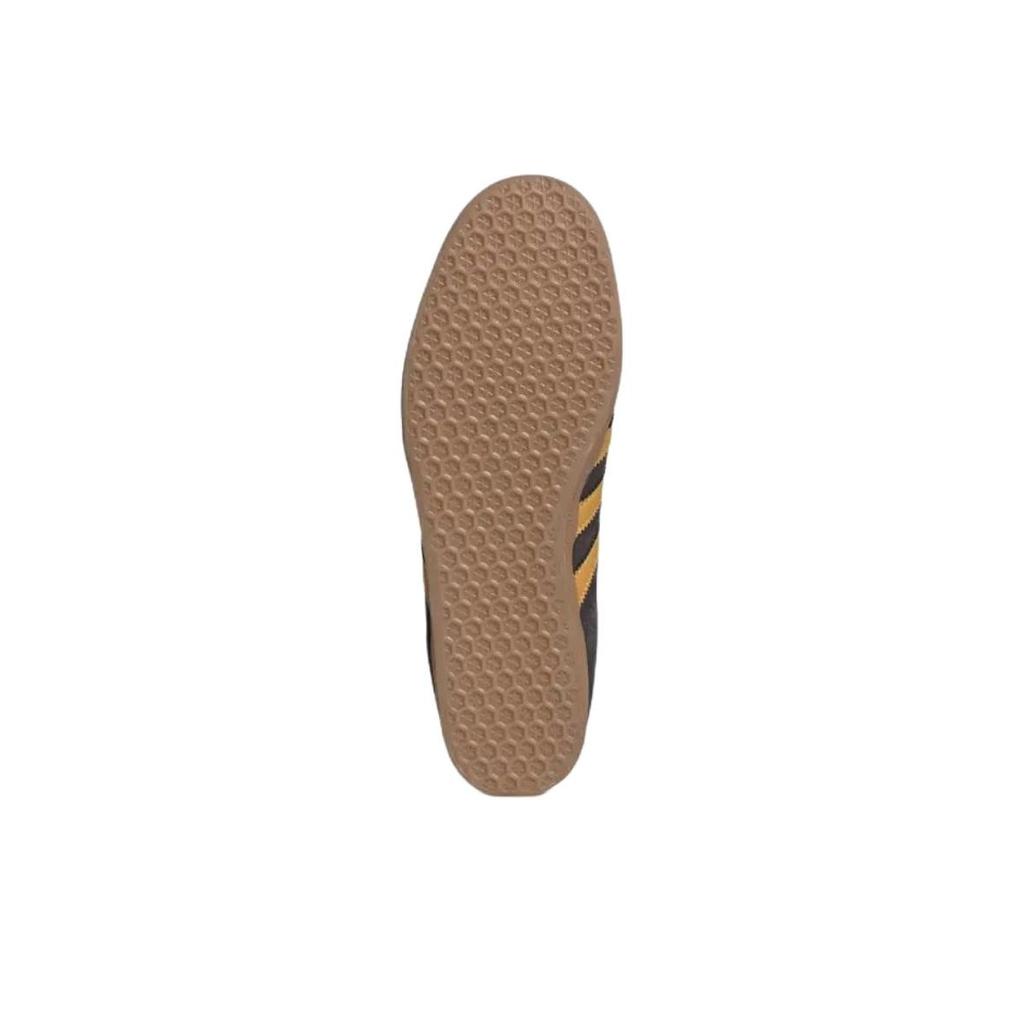 Manchester United x adidas Gazelle Koszulka Trzecia Unisex Sneakers Brązowy JR1410