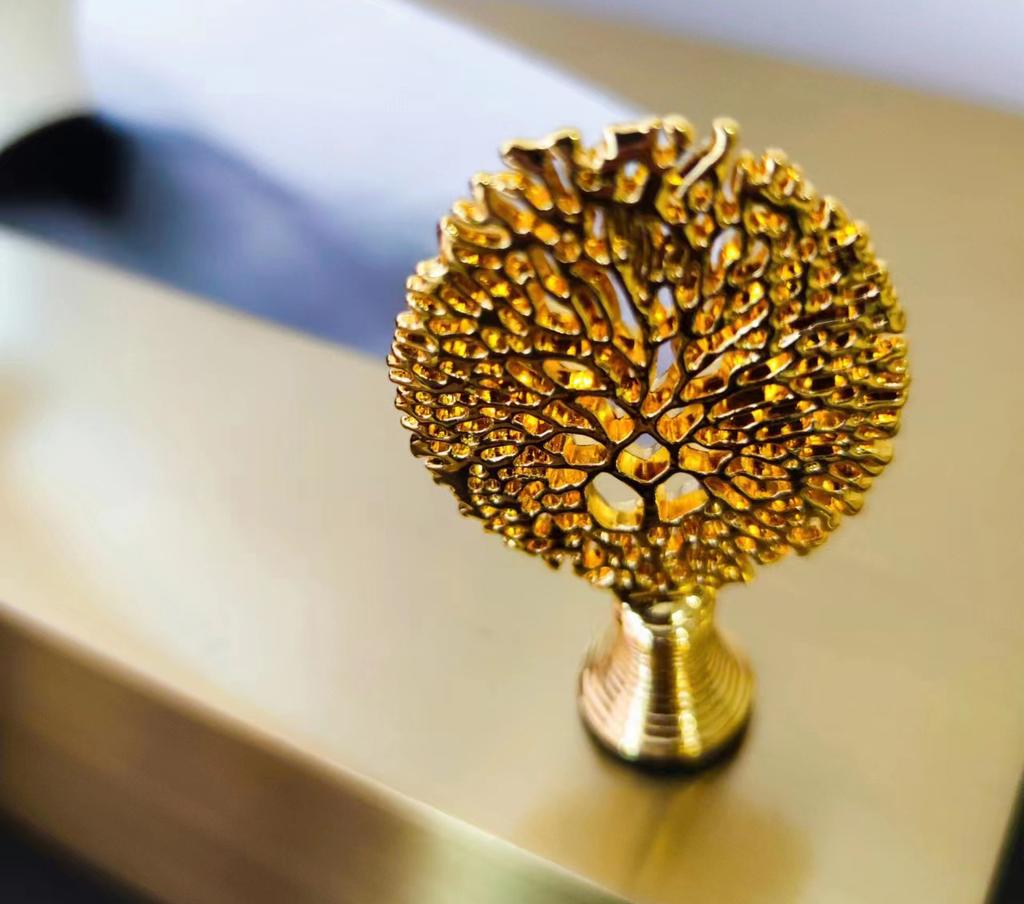 High-End-Luxus-Metall-Papierbox Haushalt Wohnzimmer Küche Restaurant el KTV Büro Desktop-Aufbewahrung Tissue-Box