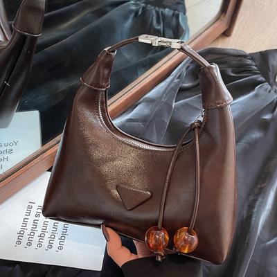 Retro High-End Cloud Small Bag Women'S Niche Fashion Temperament Hand Bag Shoulder Messenger Bag
