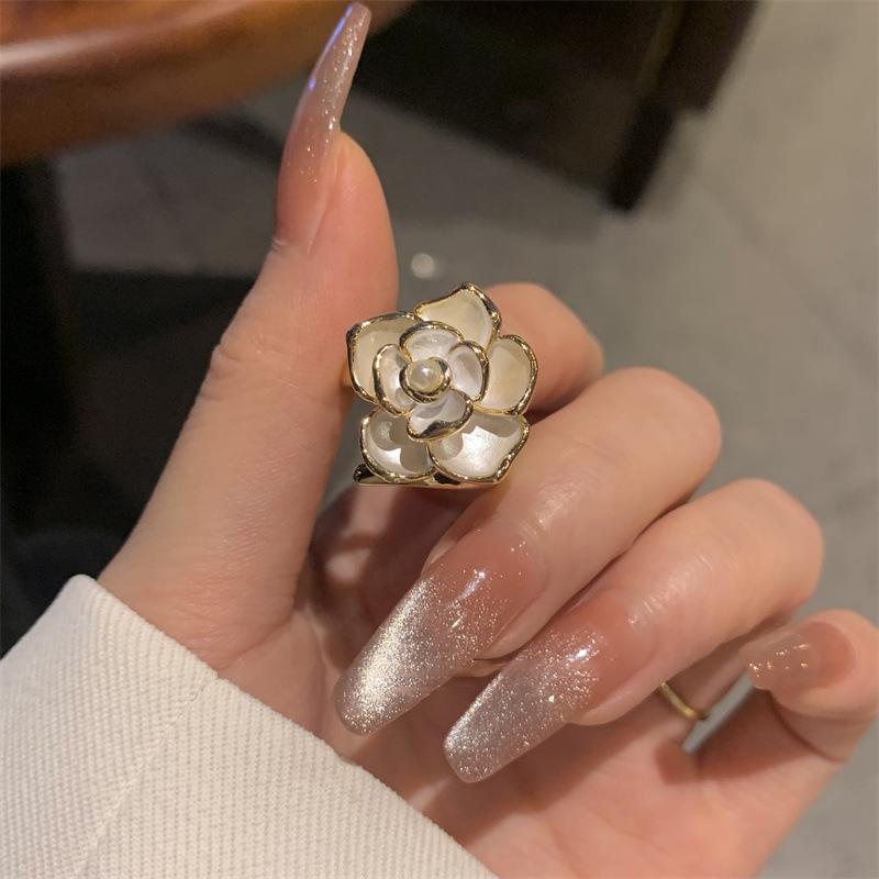 New Pearl White Rose Flower Open Ring Women Personality Fashion Exquisite Simple Ring Wedding Jewelry Birthday Gift