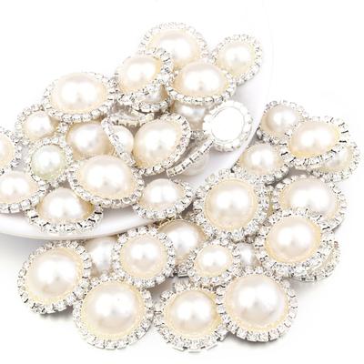 Cucito e maglia – Strass
