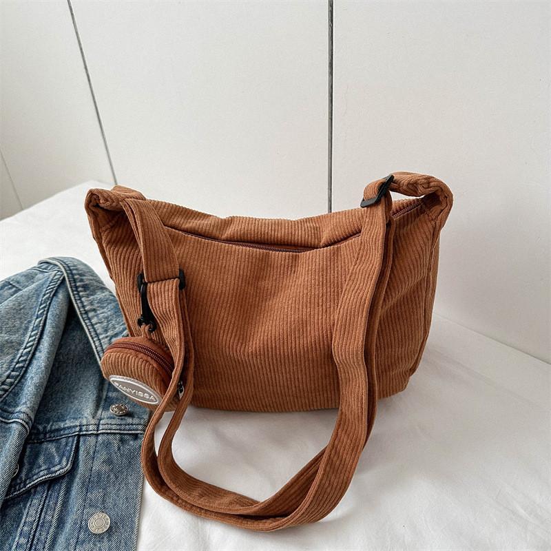 Stylish Versatile Womens Crossbody Bag With Vintage Chic Design And Soft Canvas Material