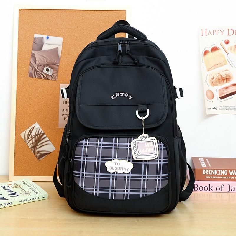 

New high-value, fresh and sweet backpack for junior high school students, contrasting colors, lightweight and large-capacity backpack.