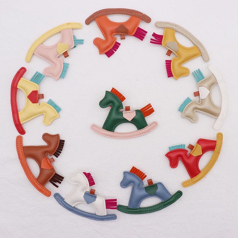 Cheie Breloc Cal Balansoar Farmec Piele PU Modă Bijuterii Noi Pentru Femei Creative Colorate Carusel Mașinuță Pandantiv Geantă Cheie