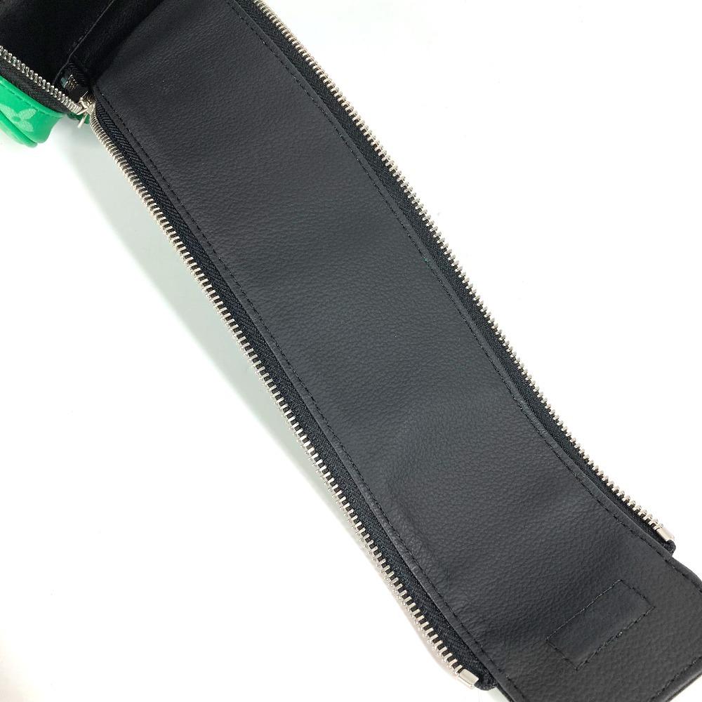 Louis Vuitton  M31013  Taigalama dopp-kit Clutch bag pouch Clutch Hand Bag Green