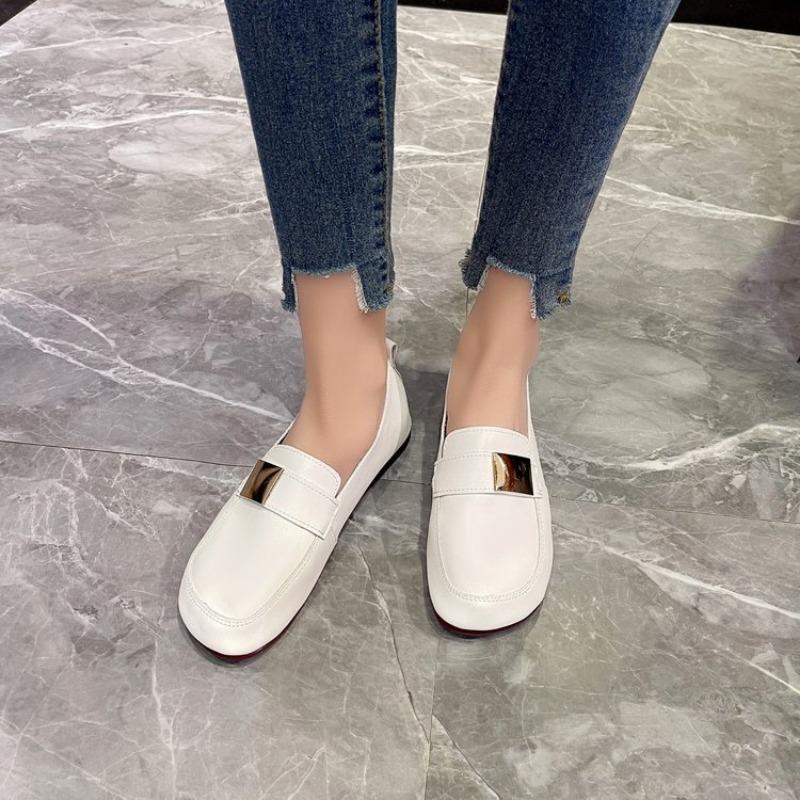 Casual Single Shoes Women's Autumn and Winter New Large Size Round Head Low Heel Simple and Versatile One-pedal Single Shoes