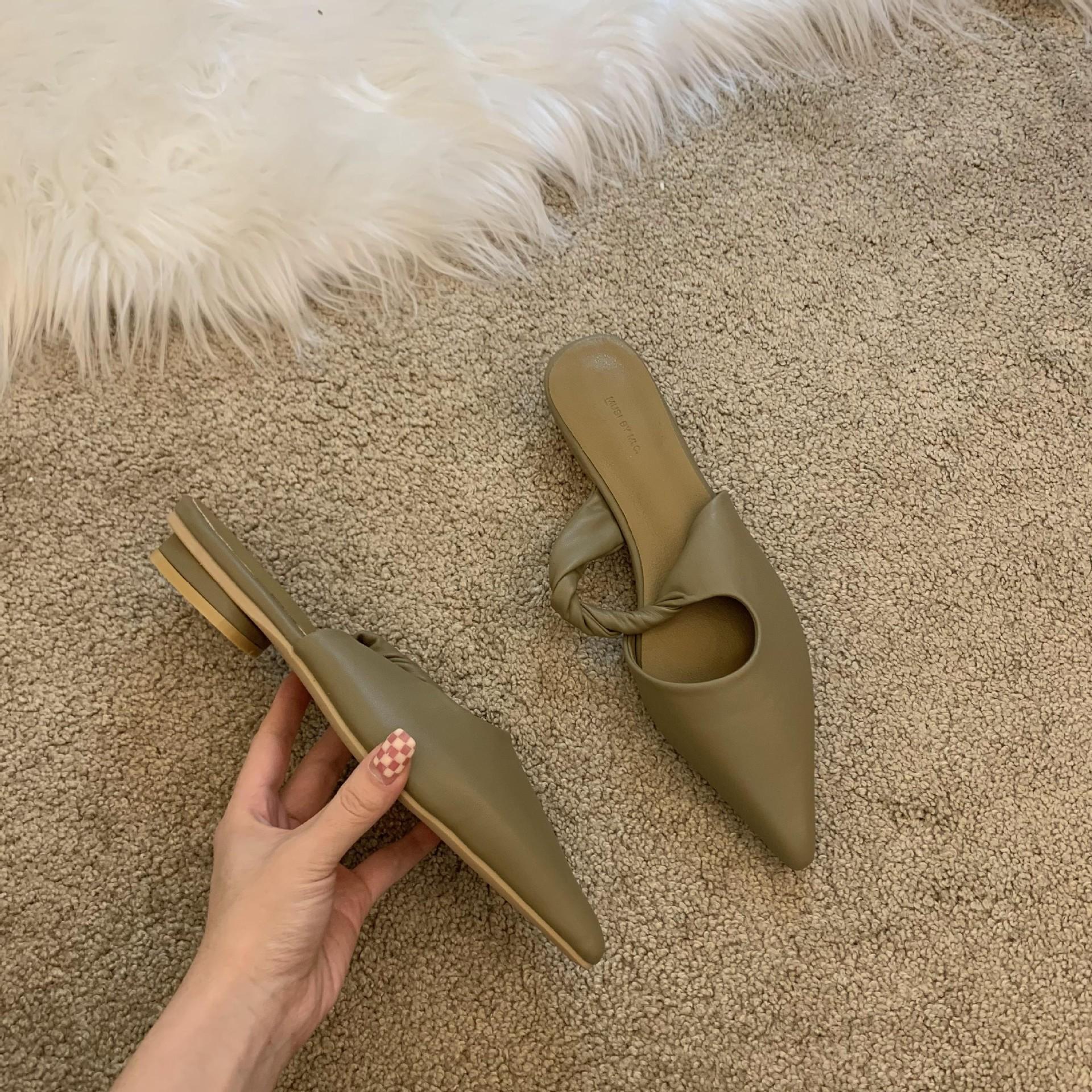 

2025 лето новый нишевый дизайн мягкая кожа полусумка голова низкий каблук тапочки женская обувь французский темперамент одинарная обувь заостренный 35