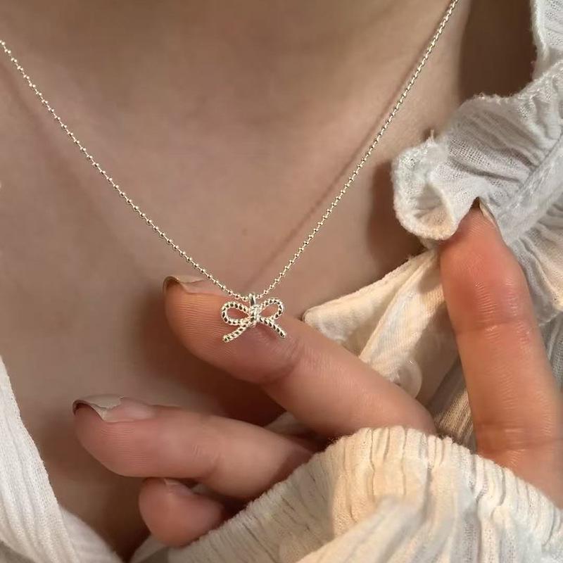 S925 Sterling Silver Zirconia Diamond Necklace for Women - Light Luxury Korean Style Clavicle Chain, Cute & High-End Fashion Accessory