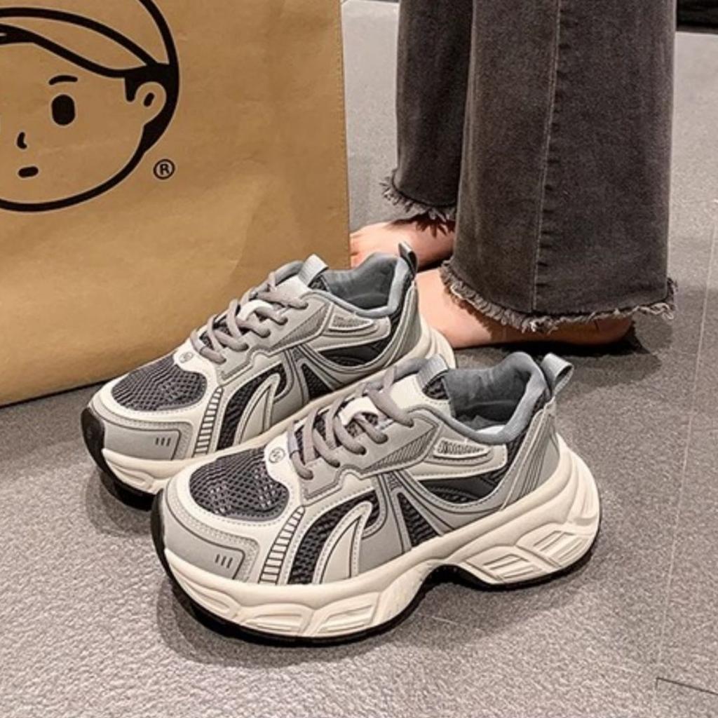 Thick-soled Fashion Cement Gray Dad Shoes Women's Shoes 2025 New Sports and Leisure Shoes Heightened Lace-up Leather Running Shoes