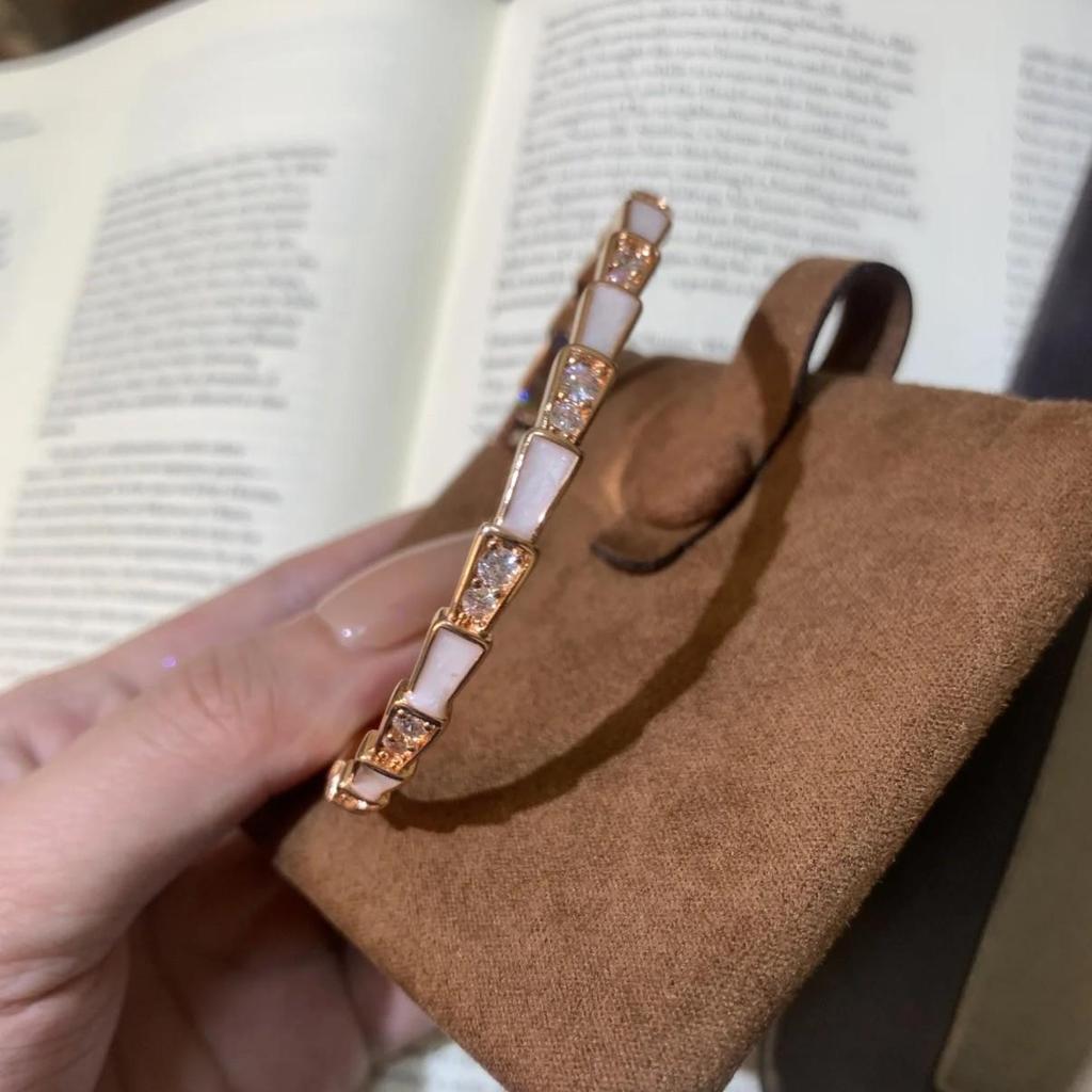 Elegant White Mother-of-Pearl Snake Bracelet for Women - Light Luxury Fashion Accessory