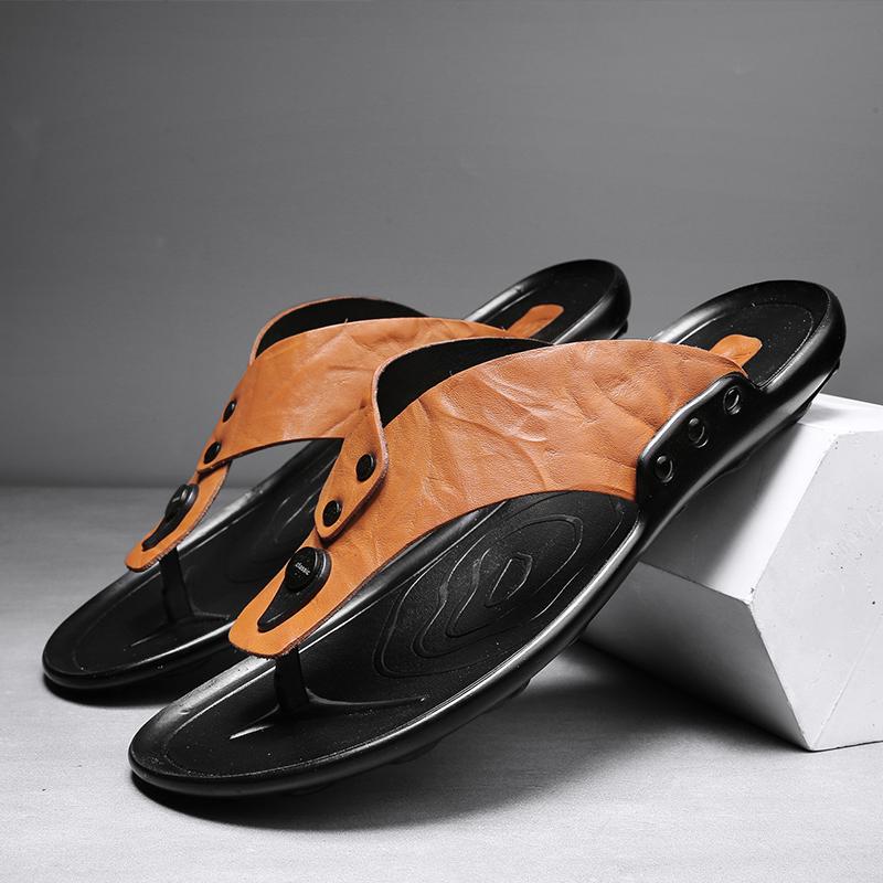 Fashion Italian Men Summer Breathable Beach Flip Flops Sandals High Quality Flat Designer Walking Flip Flops Classic Casual Leather Shoe