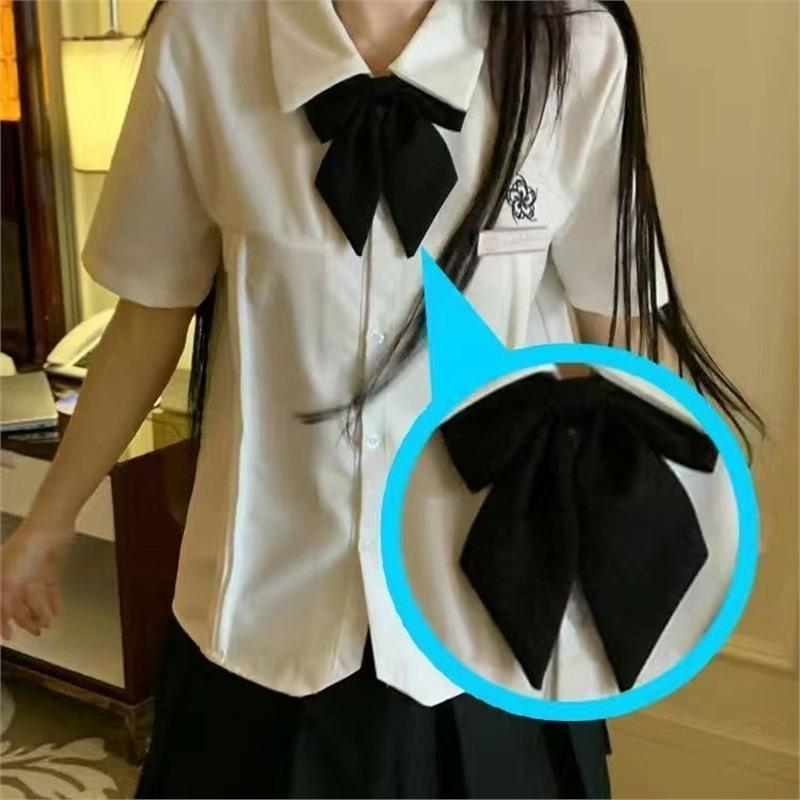 

Корейская маленькая рубашка JK-формы с вышивкой сакуры, квадратным воротником, плиссировкой «аккордеон», универсальная женская приталенная блузка с коротким рукавом M