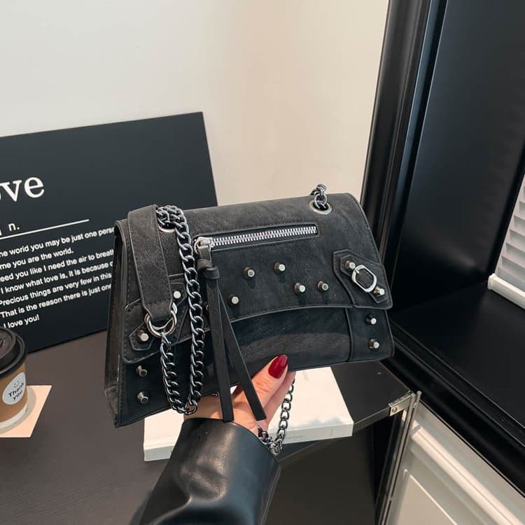 Rivet locomotive bag women's metal chain shoulder messenger bag