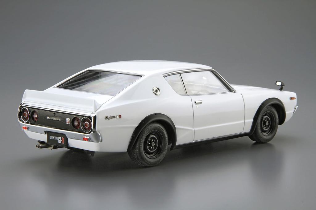 Aoshima Bunka Kyozai The Model Car 15 Nissan KPGC110 Skyline Plastic Model Kit Co., Ltd. (AOSHIMA) No. 1/24 HT2000GT-R '73