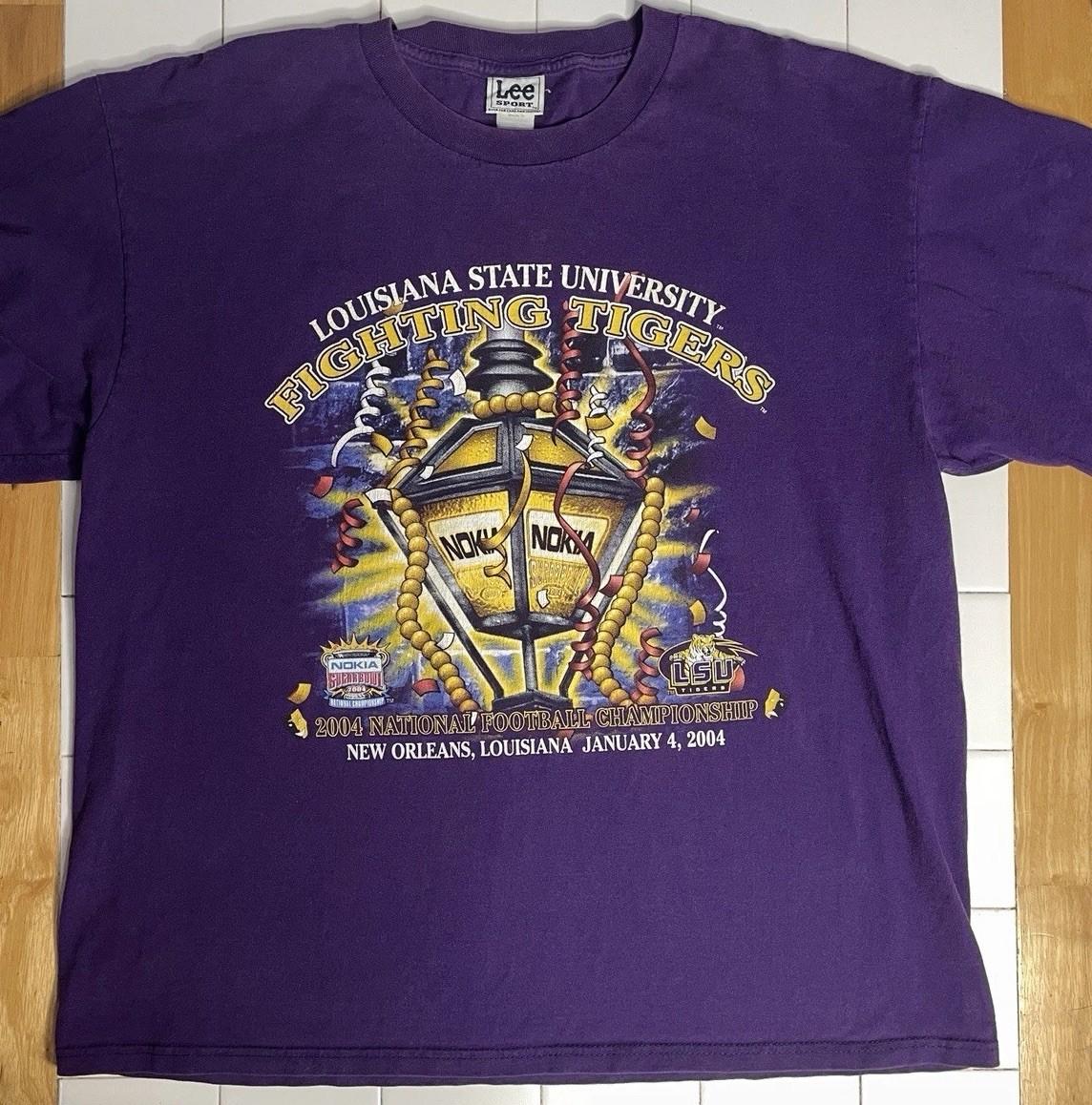 LSU Tigers 2004 Sugar Bowl National Champions Purple Size XL Lee Sport Unisex T-Shirt XXL