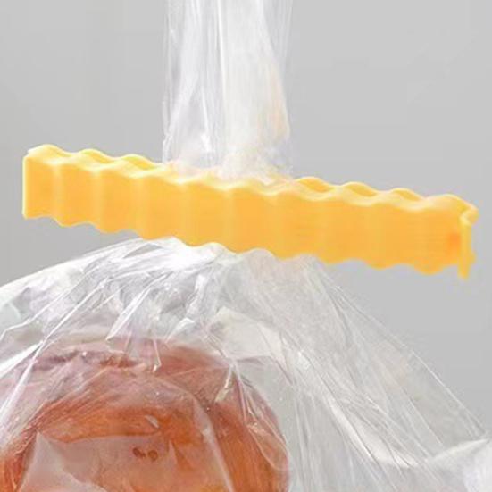 12Pcs Sealing Clips for Plastic Bags French Fries Shape Moisture-Proof Snack Fresh-Keeping Clips Reusable Magnets Kitchen Accessory for Refrigerator