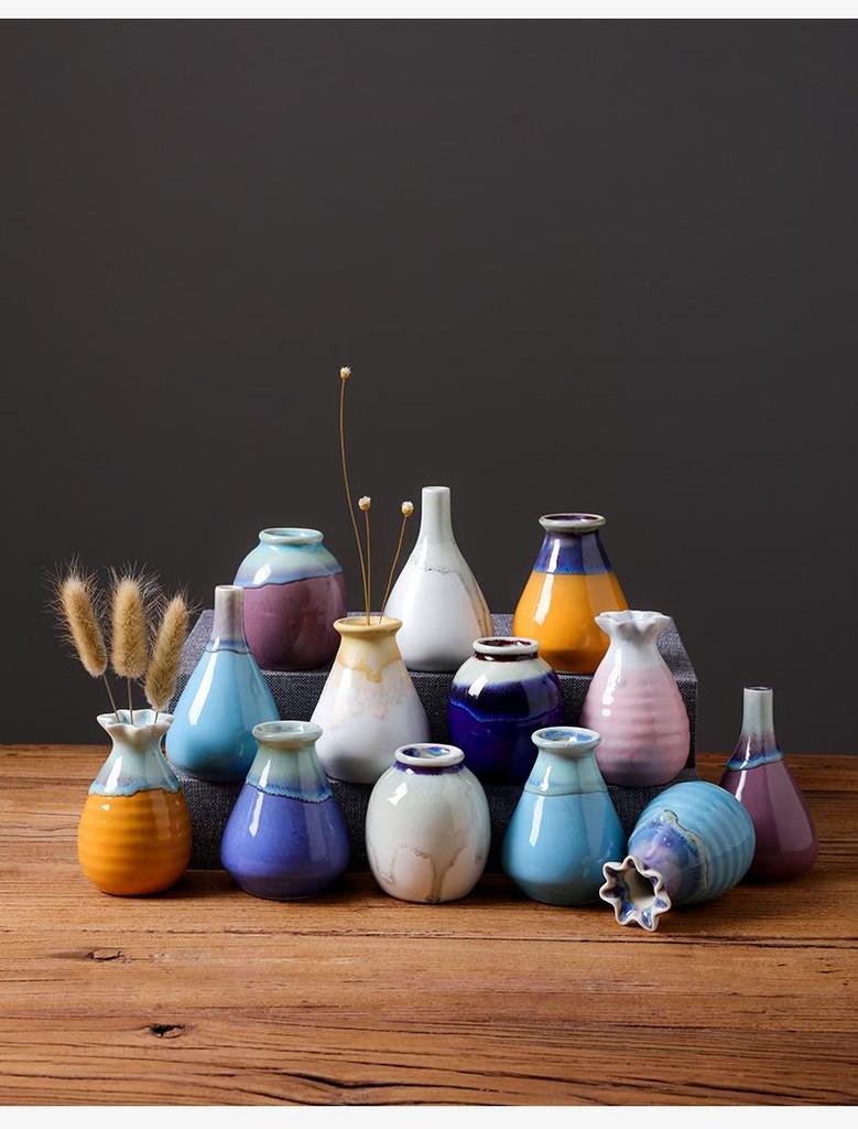 Creative Small Ceramic Vase for Flower Arrangements - Ideal for Living Room, Office, or Coffee Table Decor