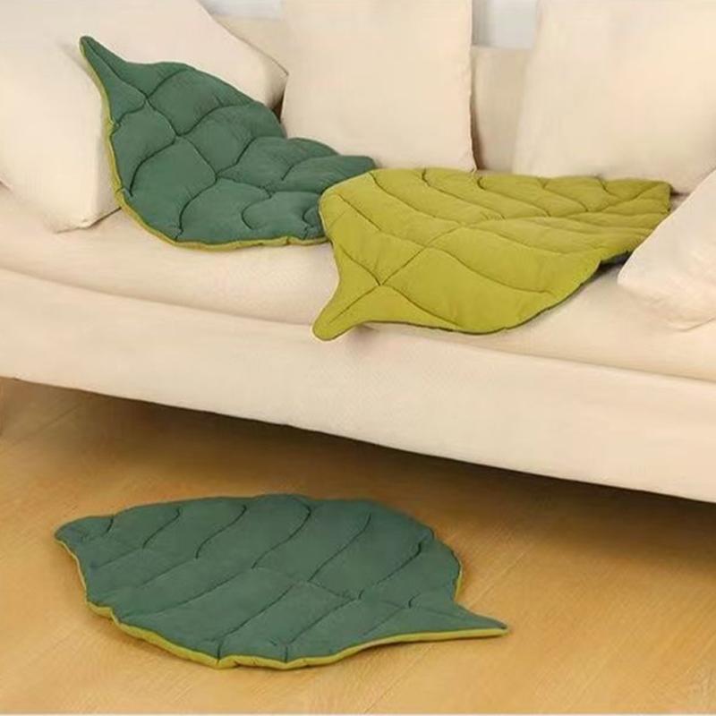 Reversible Pet Mat Cotton Leaf Shape Thermal Insulation Cat Dog Bed Pad Non Slip Crate Mat Lightweight All Season Floor Cushion Kennel Liner Washable