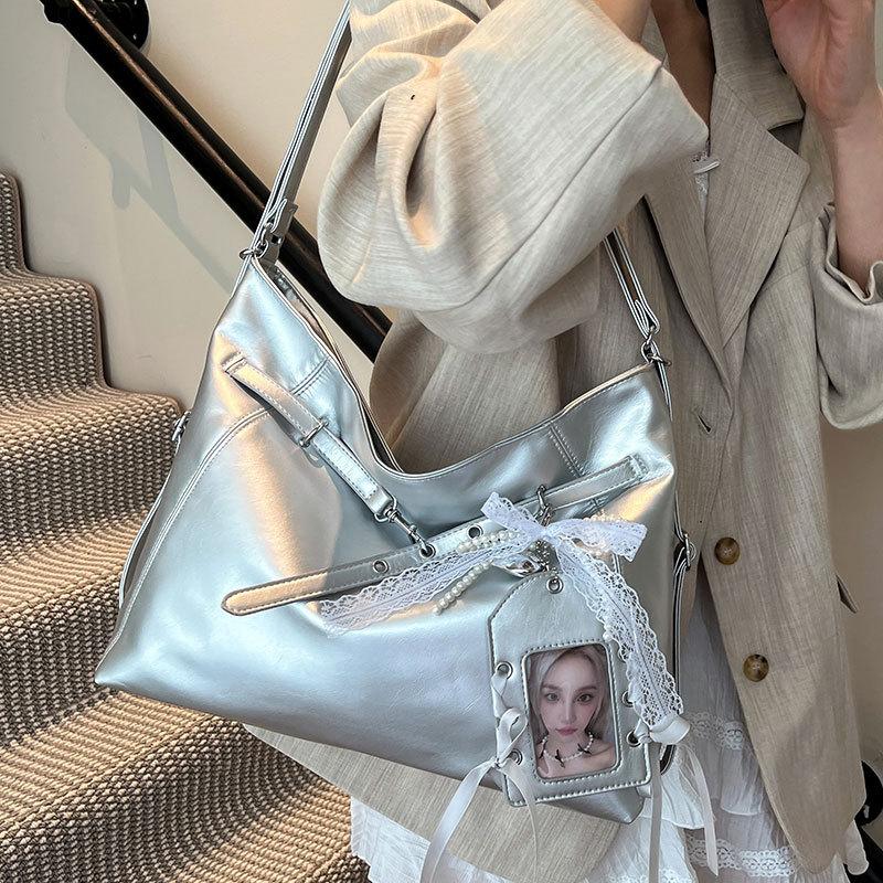 Lässige Umhängetasche mit großem Fassungsvermögen, vielseitig für den Weg zur Arbeit und mehrere Tragemöglichkeiten