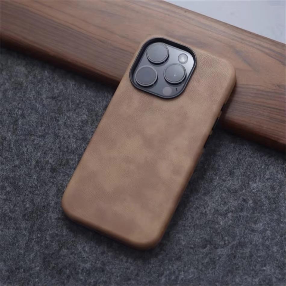 Retro Crazy Horse Leather MagSafe Phone Case For iPhone 16 Pro 15 14 13 12 17 Pro Max Simple Leather Texture Magnetic Phone Case