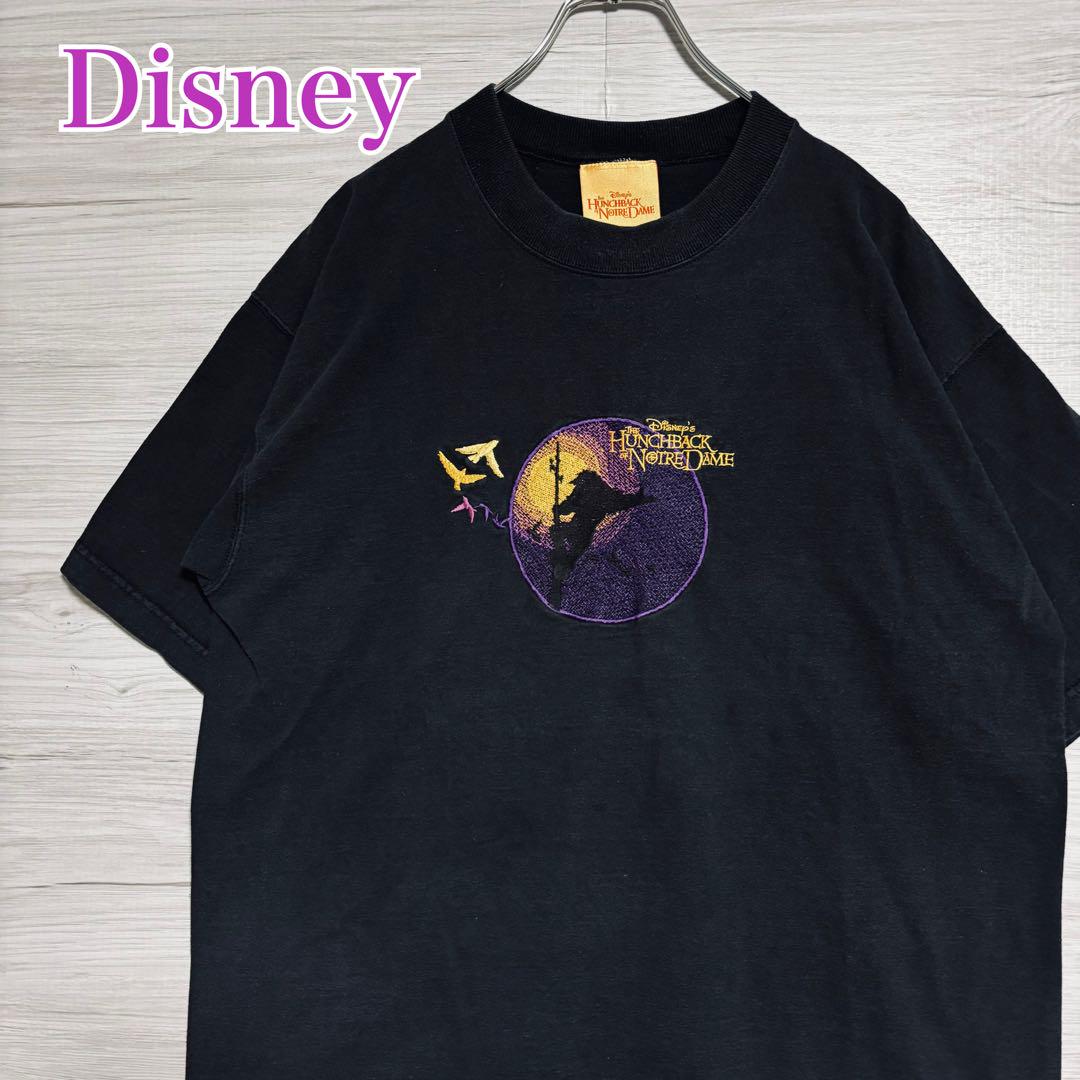 

[USED] Hard to find Disney The Hunchback of Notre Dame T-shirt, size L, center embroidery