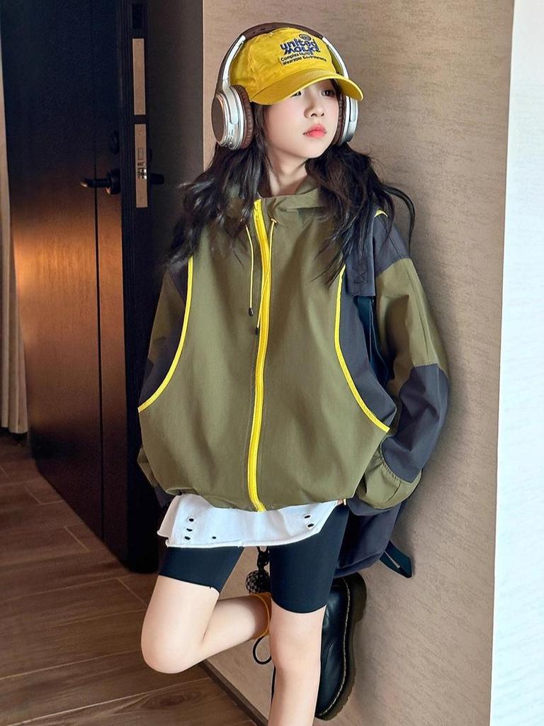 Flickors färgblocksvindjacka - Vår/Höst 2025, Med huva, Vindtät, För mellanstora och stora barn